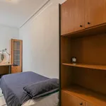 Rent a room of 110 m² in valencia