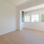 Rent 2 bedroom apartment of 74 m² in Lisbon