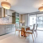 Rent 3 bedroom apartment of 69 m² in LYON 06