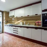 Rent a room of 140 m² in Valencia