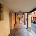 Rent 2 bedroom apartment in Bologna