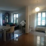 Affitto 2 camera appartamento di 65 m² in Iseo