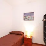 Rent 2 bedroom apartment of 75 m² in barcelona