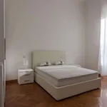 Rent a room in milan