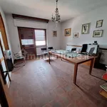 Rent 5 bedroom apartment of 264 m² in Benevento