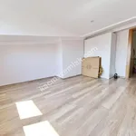 Rent 4 bedroom apartment of 130 m² in İstanbul