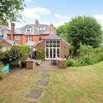 Rent 5 bedroom house in South East England