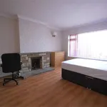 Rent 3 bedroom flat in East Of England