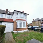 Rent 3 bedroom flat in Willesden Green