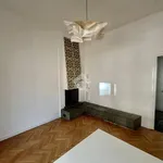 Rent 5 bedroom apartment of 200 m² in Milan