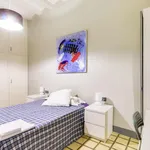 Rent 4 bedroom apartment in Barcelona