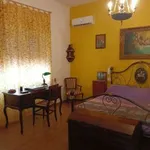 Rent 3 bedroom house of 100 m² in Felline