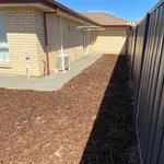 Rent 3 bedroom house in Munno Para West