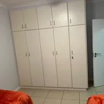 Rent 3 bedroom apartment in Umhlanga