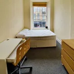 Rent 4 bedroom flat in Edinburgh  City Centre