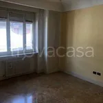 Affitto 5 camera appartamento di 140 m² in Terni