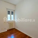 Affitto 4 camera appartamento di 141 m² in Rome