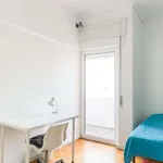 Rent a room in lisbon