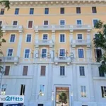 Rent 4 bedroom apartment of 150 m² in Bari