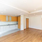 Rent 3 bedroom apartment of 109 m² in Porto