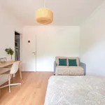 Rent a room of 100 m² in Lisboa