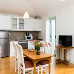 Rent 2 bedroom apartment of 64 m² in Porto