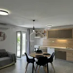 Rent 2 bedroom apartment of 65 m² in Split