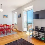 Rent 2 bedroom apartment of 90 m² in lisbon