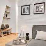 Appartement de 85 m² avec 3 chambre(s) en location à Paris