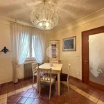 Rent 4 bedroom apartment of 100 m² in Verona