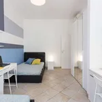 Rent a room of 75 m² in milan