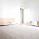 Rent 4 bedroom apartment in Lisbon