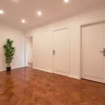 Rent a room of 120 m² in lisbon