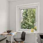 Rent 4 bedroom apartment of 70 m² in Berlin