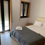 Rent 4 bedroom apartment in Porto