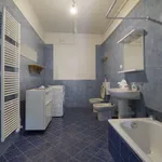 Rent 6 bedroom apartment in Turin