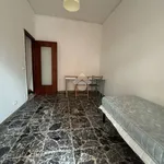 Rent 3 bedroom apartment of 55 m² in Modena