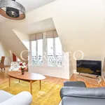 Rent 4 bedroom apartment of 99 m² in Paris