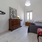 Rent 3 bedroom apartment in Valencia