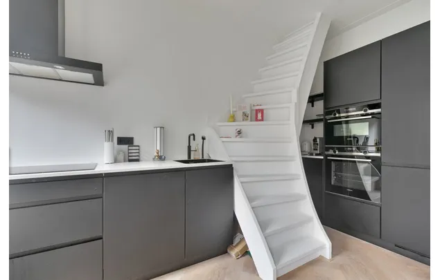 Huur 2 slaapkamer appartement van 82 m² in amsterdam