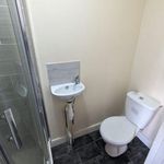 Rent 3 bedroom flat in West Midlands