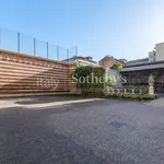 Rent 5 bedroom apartment of 200 m² in Verona