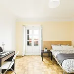 Rent a room of 209 m² in madrid