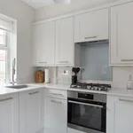 Rent 2 bedroom apartment in London