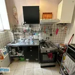 Affitto 2 camera appartamento di 63 m² in Piacenza