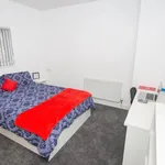 Rent 6 bedroom flat in Leicester