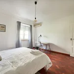 Rent a room of 187 m² in Lisbon