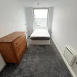 Rent 2 bedroom flat in Salford