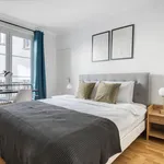 Appartement de 65 m² avec 3 chambre(s) en location à Paris