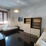 Rent 4 bedroom apartment of 166 m² in genova